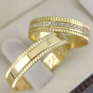 Aliança de Casamento Cazaquistão Ouro 18K 5mm c/ Zircônias