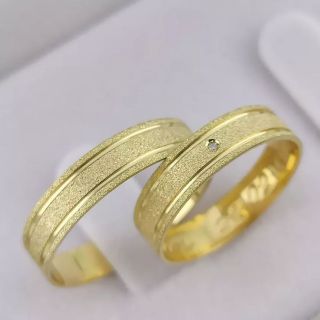 Aliança de Casamento Fina Açailândia Ouro 18K 4mm retas c/ Zircônias