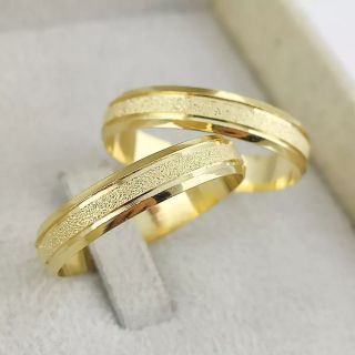 Aliança de Casamento Fina Avignon Ouro 18K 4mm Abaulada