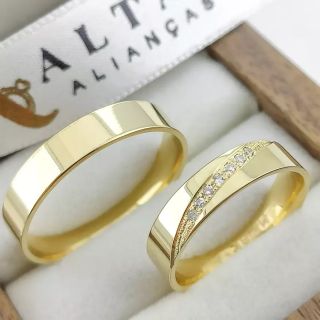 Aliança de Casamento Fina Cabo Ouro 18K 4mm retas c/ Zircônias