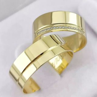 Aliança de Casamento Larga Araxá Ouro 18K 7mm retas c/ Zircônias