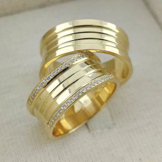 Aliança de Casamento Larga Estados Ouro 18K 8mm retas Semi Anatômica c/ Zircônias