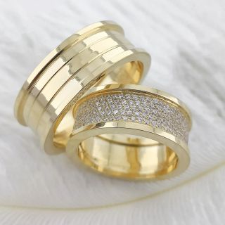 Aliança de Casamento Larga Filipinas Ouro 18K 8mm retas c/ Zircônias