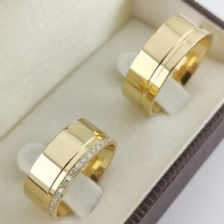 Aliança de Casamento Larga Laus Ouro 18K 8mm retas c/ Zircônias