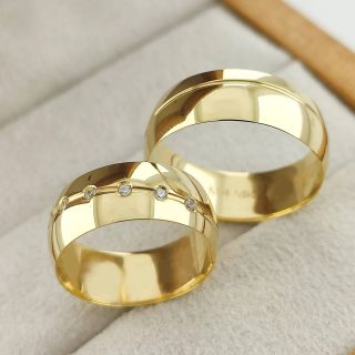 Aliança de Casamento Larga Montenegro Ouro 18K 7mm Abaulada c/ Zircônias