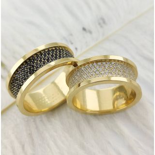 Aliança de Casamento Larga Namíbia Ouro 18K 8mm retas c/ Zircônias