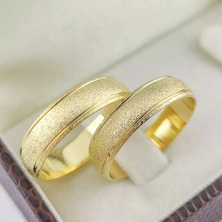 Aliança de Casamento Tradicional Evelyn Ouro 18K 5mm Abaulada