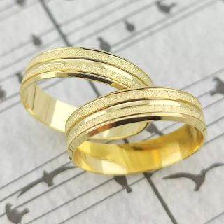 Aliança de Casamento Tradicional Faina Ouro 18K 5mm retas