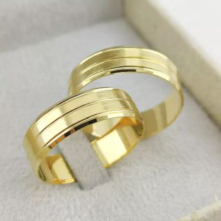 Aliança de Casamento Tradicional Laila Ouro 18K 6mm retas