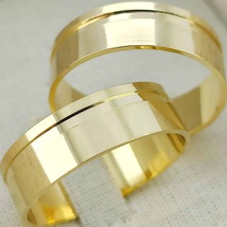 Aliança de Casamento Tradicional Larissa Ouro 18K 6mm retas