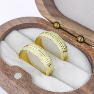 Aliança de Casamento Tradicional Lila Ouro 18K 6mm Abaulada