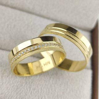 Aliança de Casamento Tradicional Macedónia Ouro 18K 5mm retas c/ Zircônias