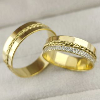 Aliança de Casamento Tradicional Micronésia Ouro 18K 6mm retas c/ Zircônias