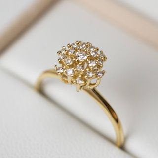 Anel com Tieste Buquê de Diamantes Ouro Amarelo 18K