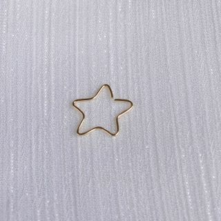 Piercing Anthracite Ouro 18K Formato Estrela Vazada