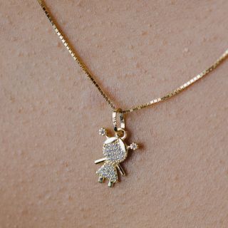 Pingente Hator Ouro Amarelo 18K Menininha c/ Zircônias