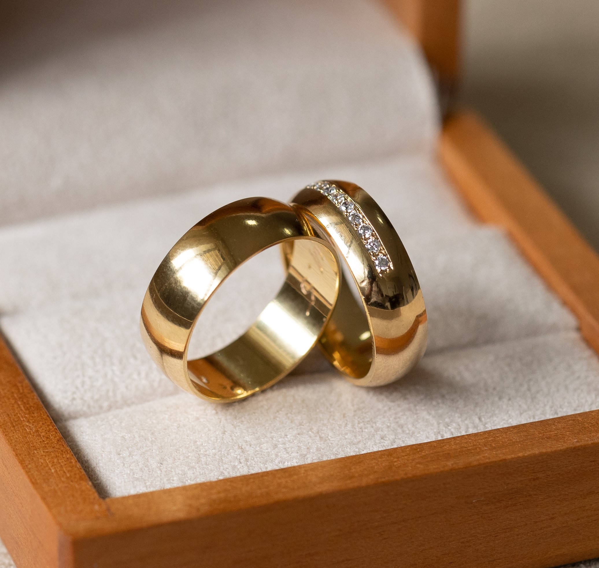 Aliança de Casamento Ouro 18K Reino Unido 7mm | Aliança Arredondada